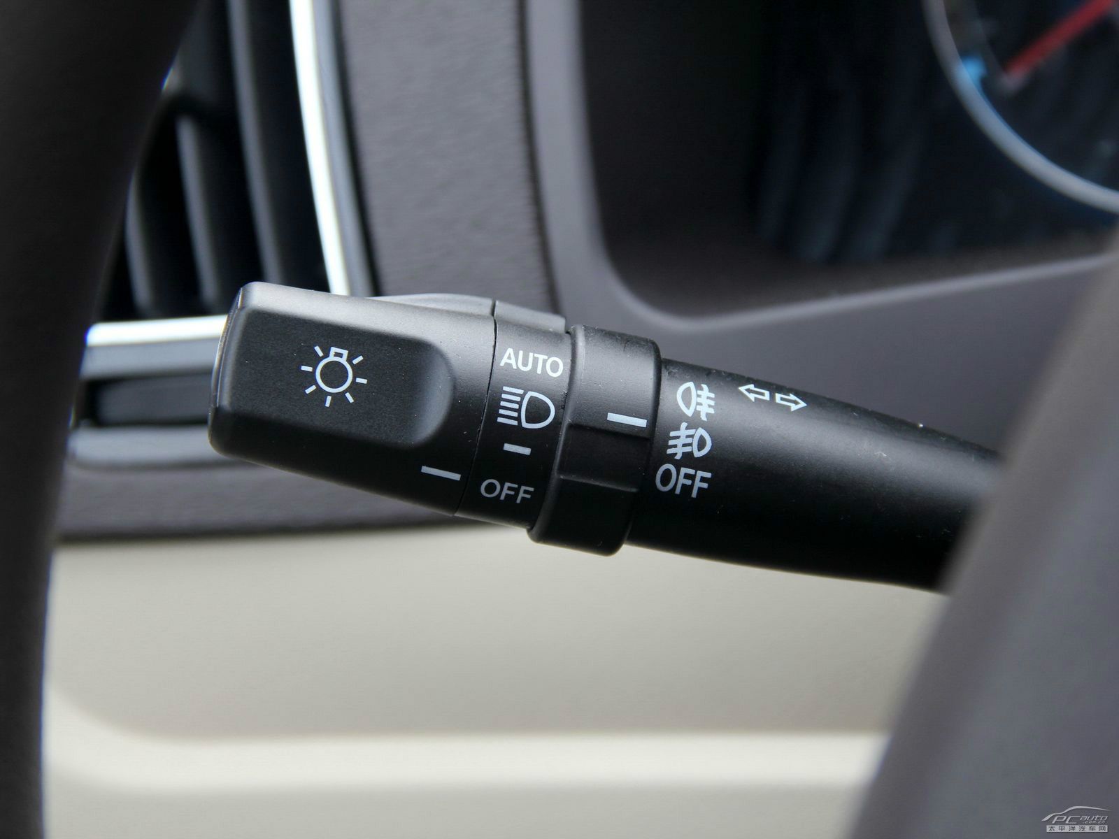 吉利GC7內飾高清大圖