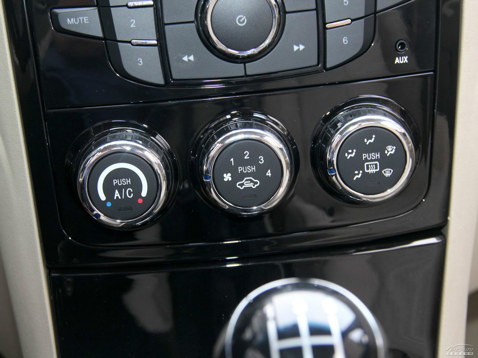 吉利GC7內(nèi)飾高清大圖