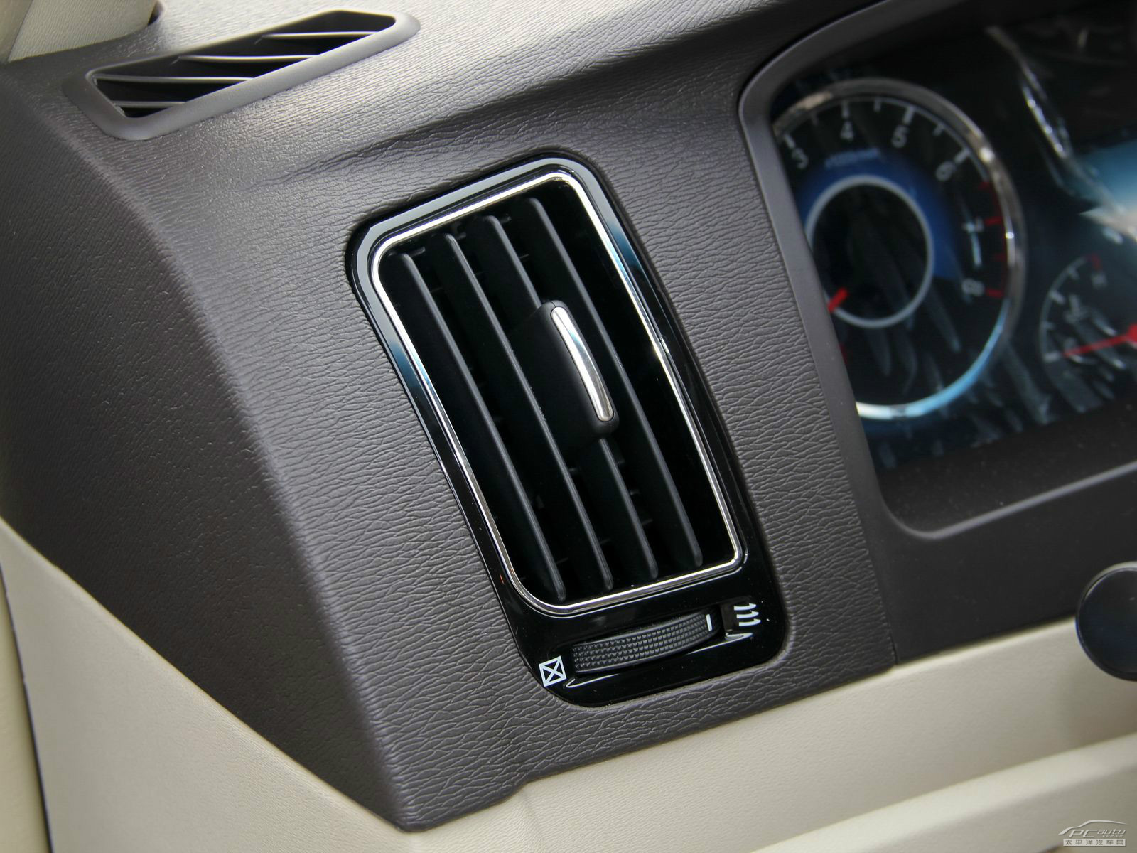 吉利GC7內(nèi)飾高清大圖