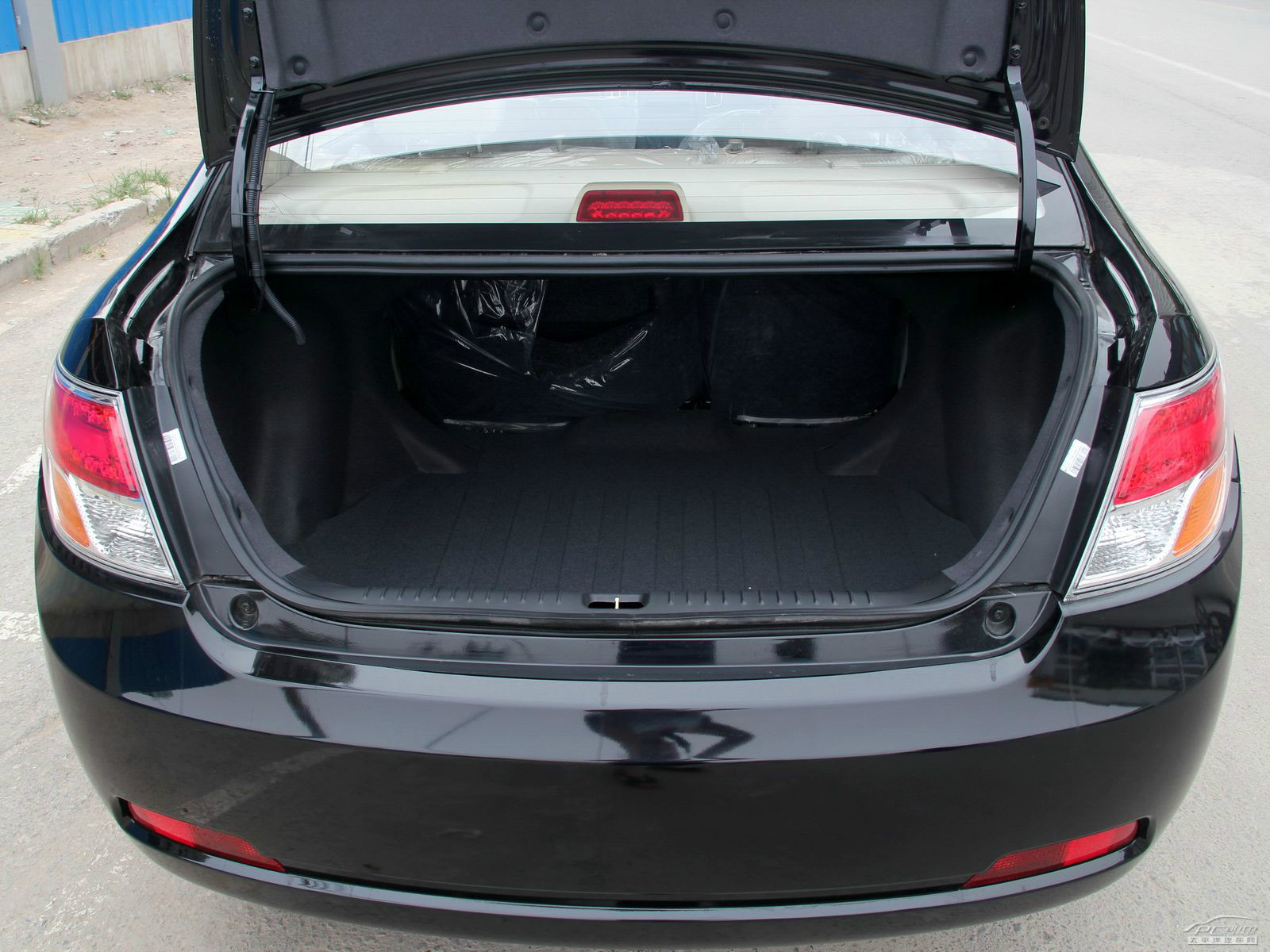 吉利GC7空間高清大圖