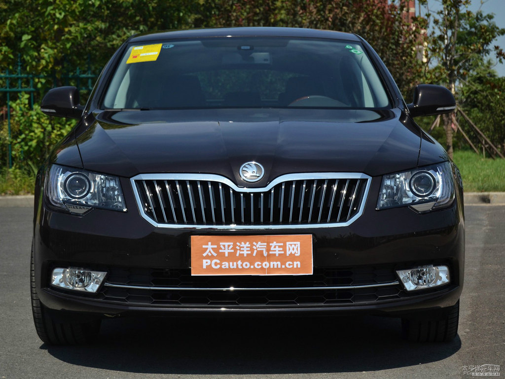 琥珀棕速派車頭外觀圖片