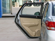 2013款 三廂 1.3L 手動(dòng)樂(lè)天版 2013款 三廂 1.3L 手動(dòng)樂(lè)天版