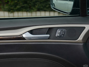 2013款 2.0L GTDi240 旗艦型 2013款 2.0L GTDi240 旗艦型