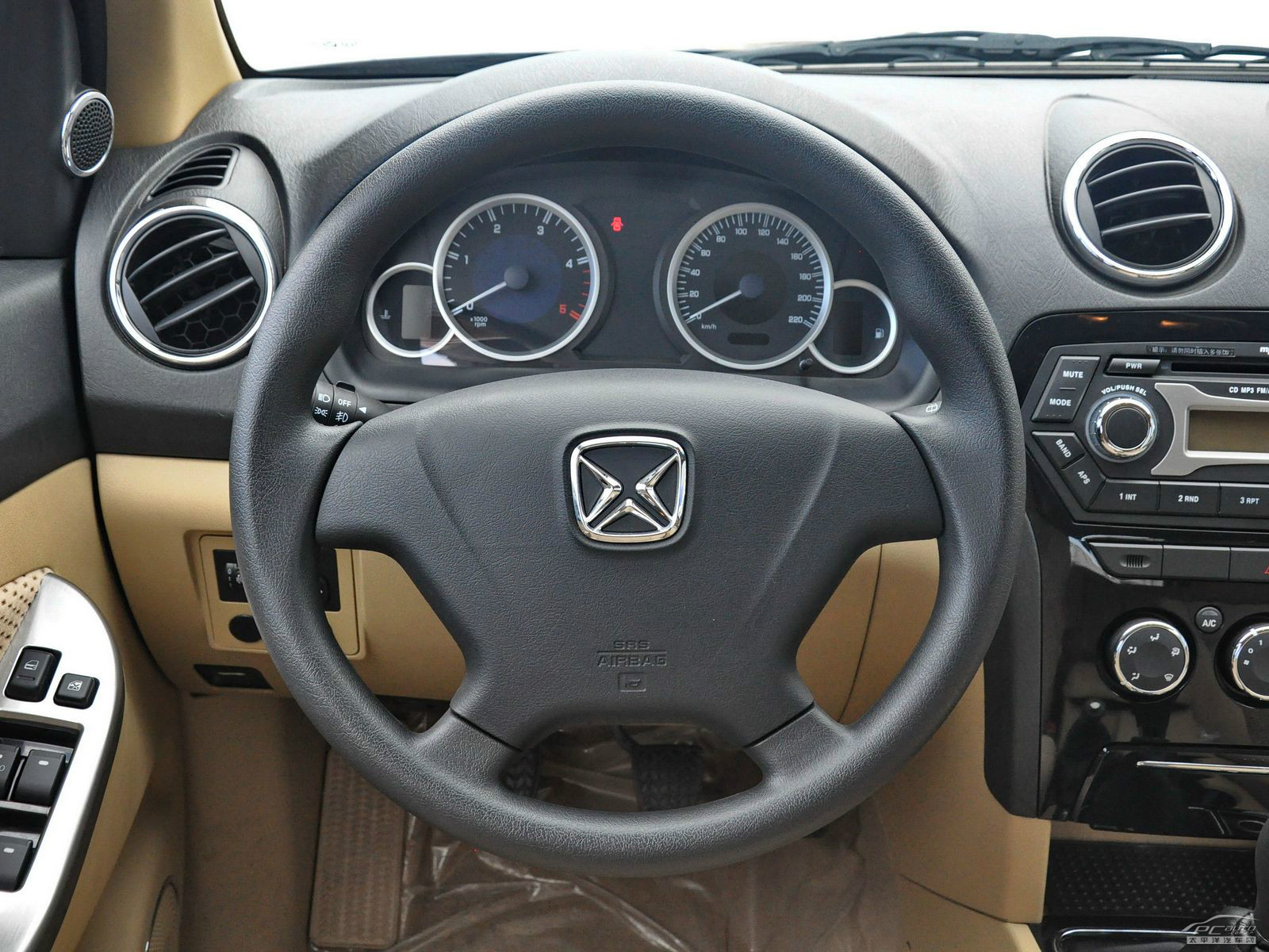 馭勝S350內(nèi)飾高清大圖
