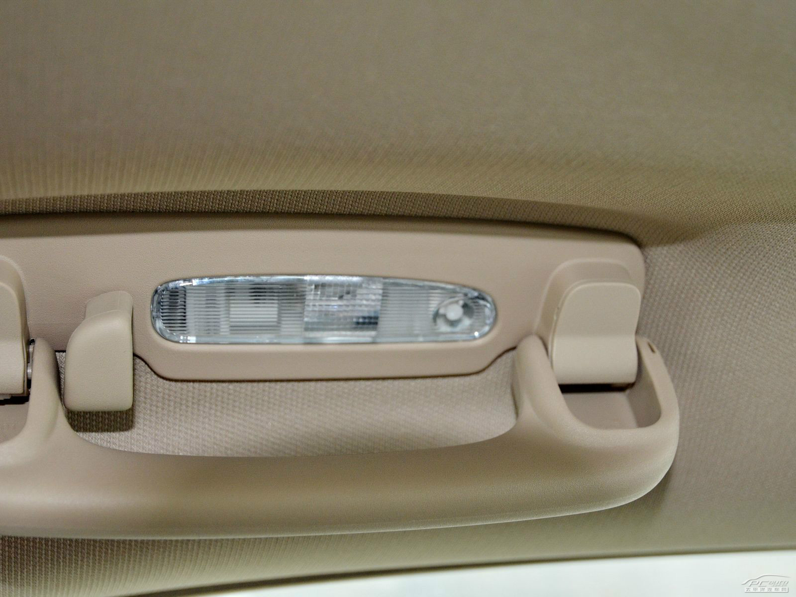 克萊斯勒300C內(nèi)飾高清大圖