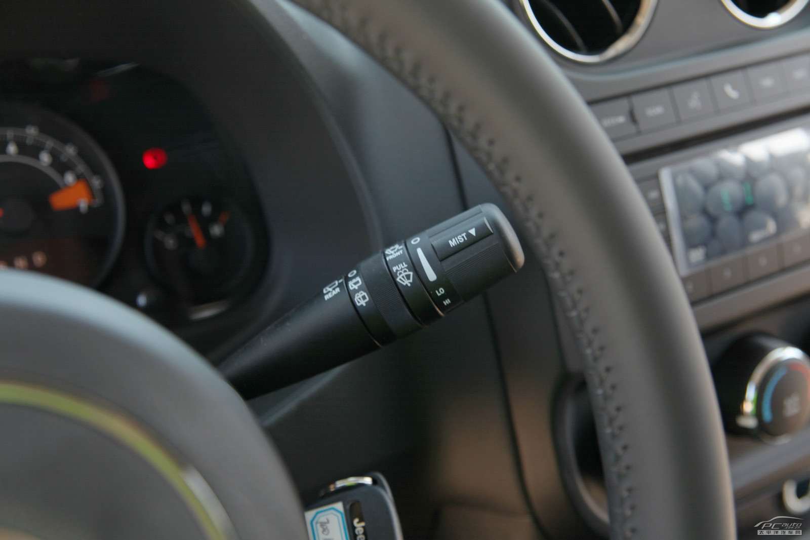 指南者(進(jìn)口)內(nèi)飾高清大圖