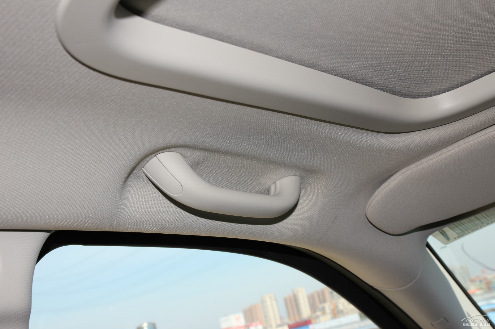 指南者(進(jìn)口)內(nèi)飾高清大圖