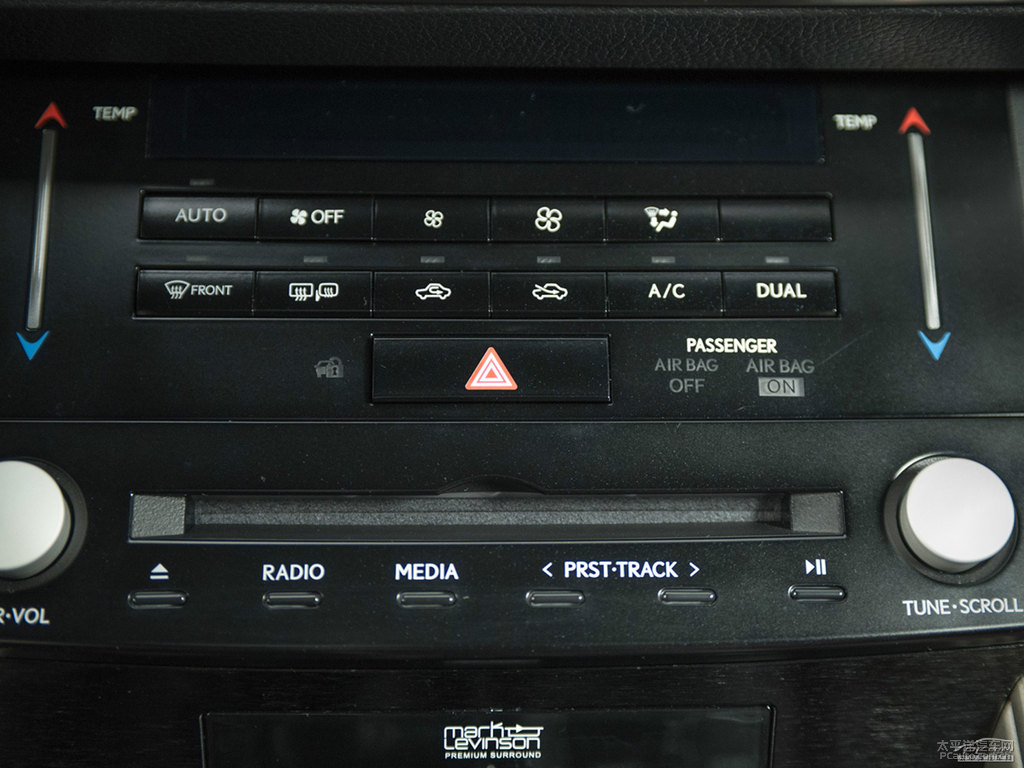 ɫ׿_˹ISп؃(ni)DƬ