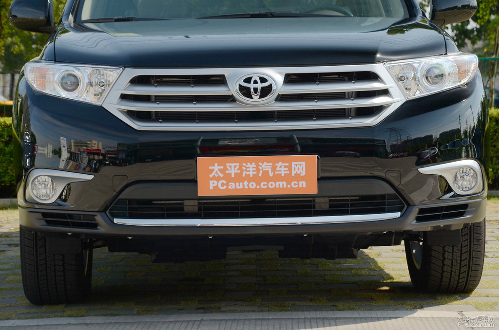 紫鉆黑漢蘭達(dá)車頭外觀圖片