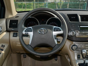 2012款 2.7L 兩驅豪華版 7座 2012款 2.7L 兩驅豪華版 7座