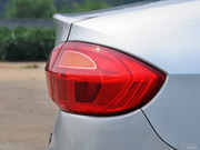 2013款 1.5L MT 豪華型 國IV 2013款 1.5L MT 豪華型 國IV