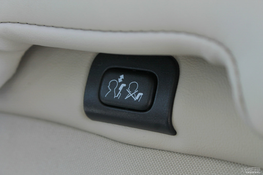 ~ɫ֠XC60(M(jn))(ni)DƬ