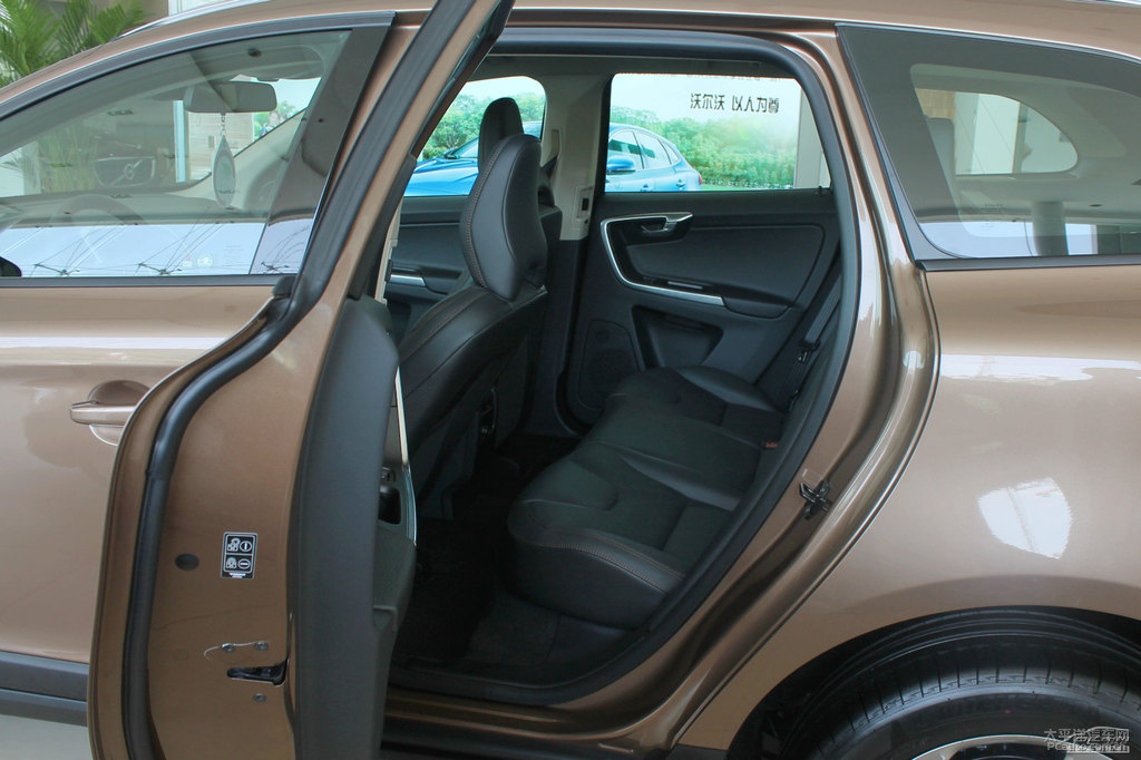 ~ɫ֠XC60(M)gDƬ