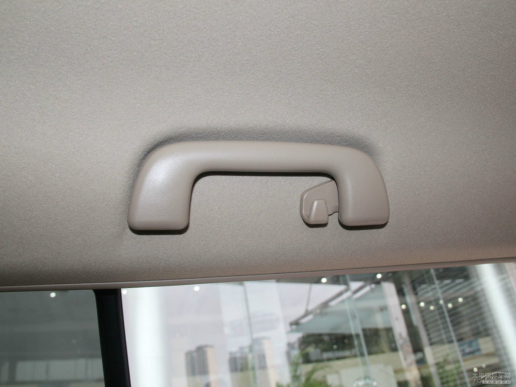珍珠白漢蘭達(dá)車(chē)廂內(nèi)飾圖片
