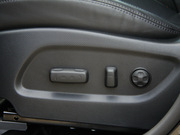 2013款 3.0L 7座四驅(qū)旗艦版 2013款 3.0L 7座四驅(qū)旗艦版