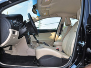 2012款 1.5L MT 商務(wù)豪華型 2012款 1.5L MT 商務(wù)豪華型