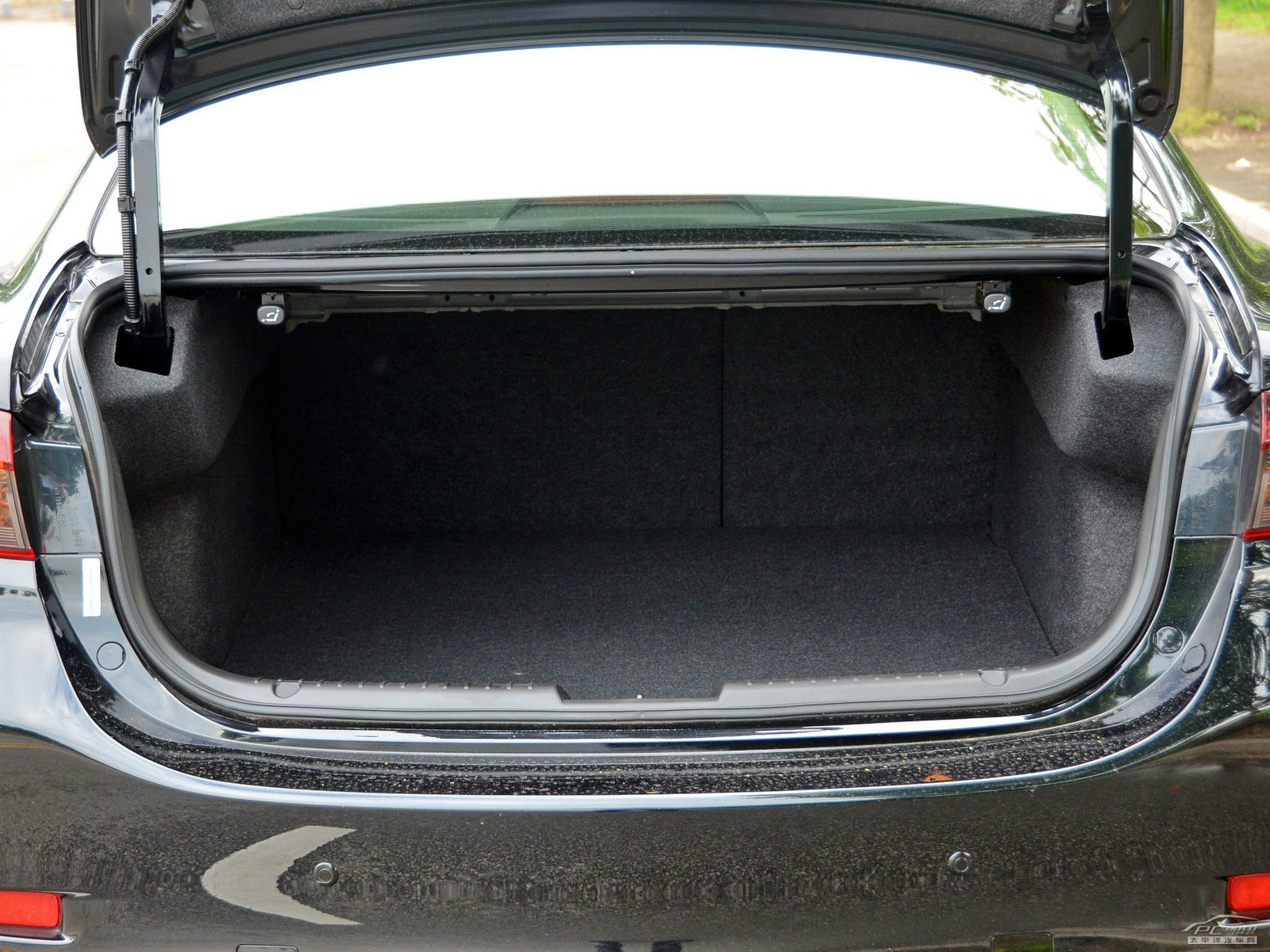 馬自達ATENZA空間高清大圖