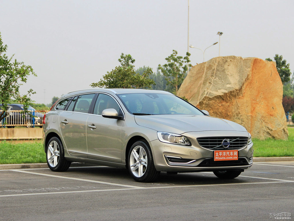 海貝灰沃爾沃V60整車外觀外觀圖片