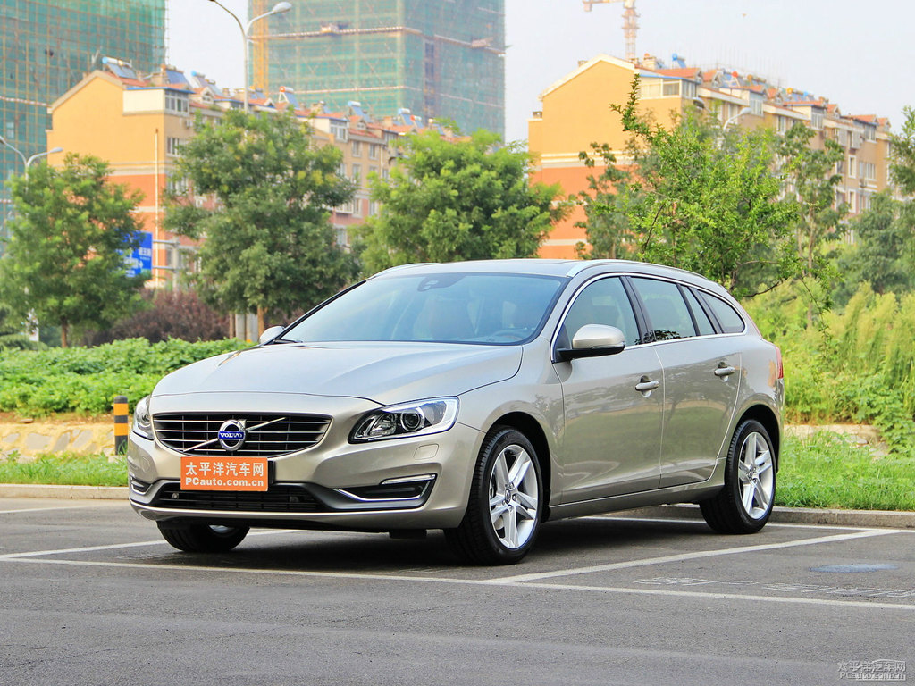 海貝灰沃爾沃V60整車外觀外觀圖片