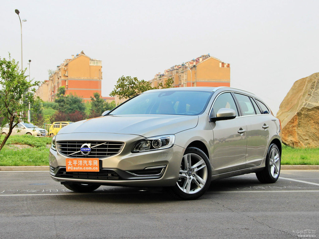 海貝灰沃爾沃V60整車外觀外觀圖片