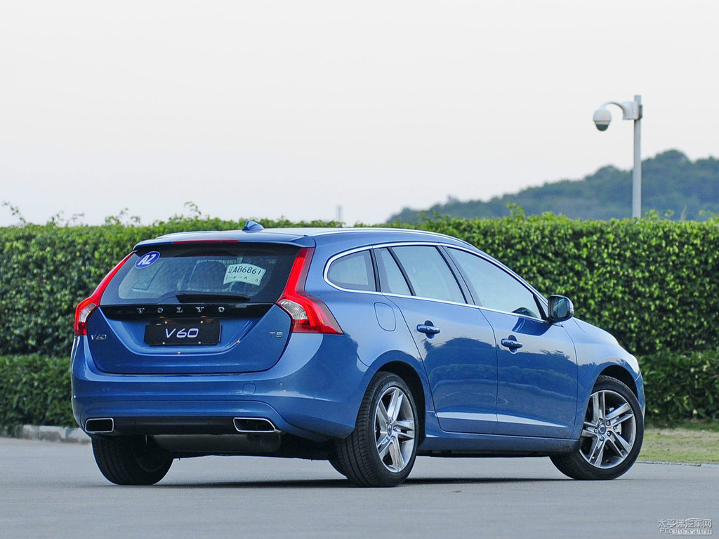 動力藍沃爾沃V60整車外觀外觀圖片
