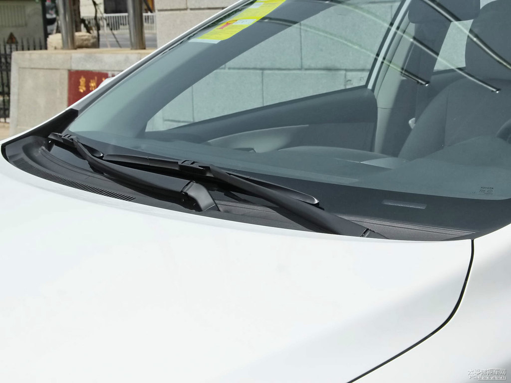 超級白色卡羅拉車身外觀圖片