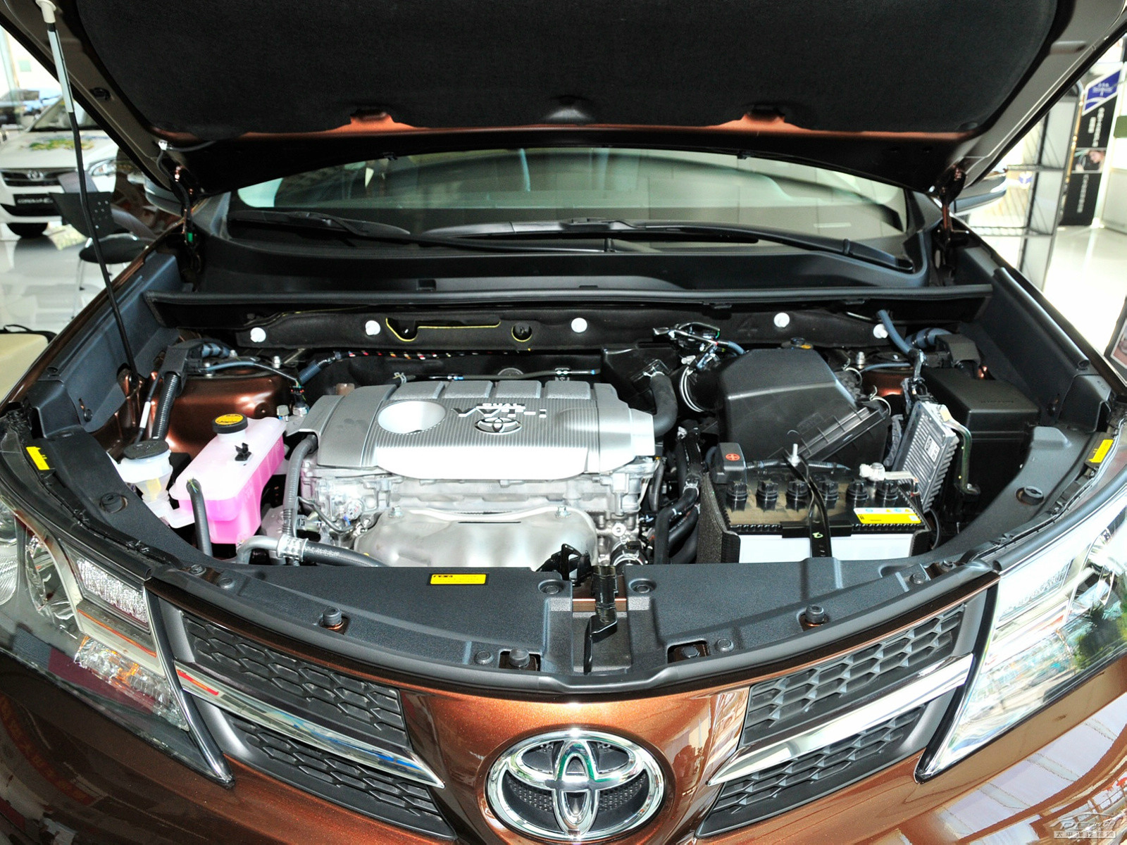 RAV4榮放細(xì)節(jié)高清大圖