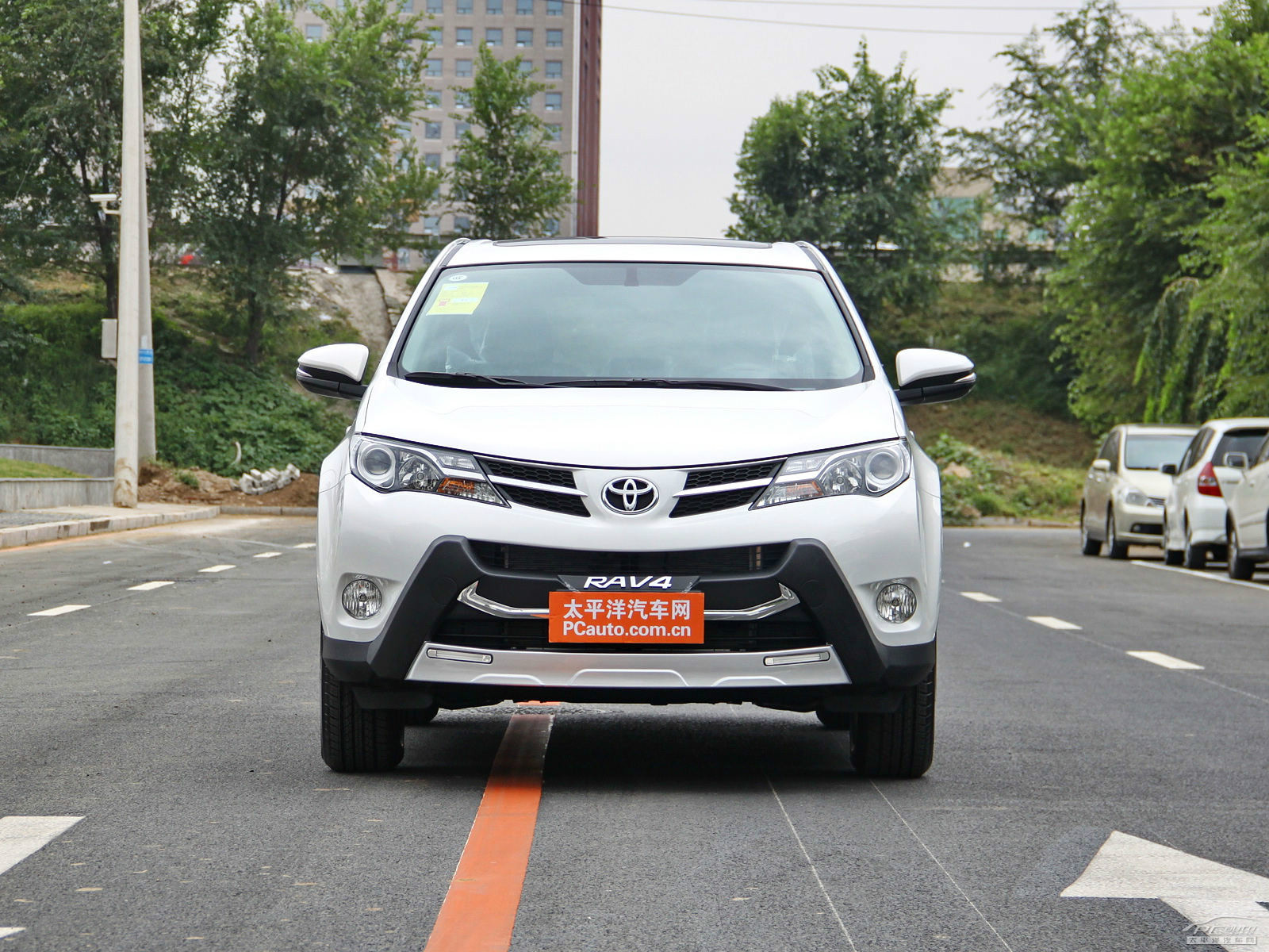 RAV4榮放外觀高清大圖