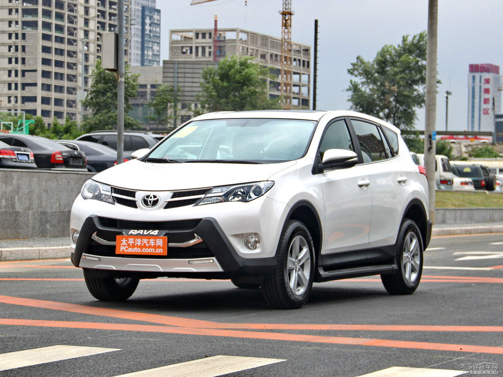 超級白RAV4榮放整車外觀外觀圖片