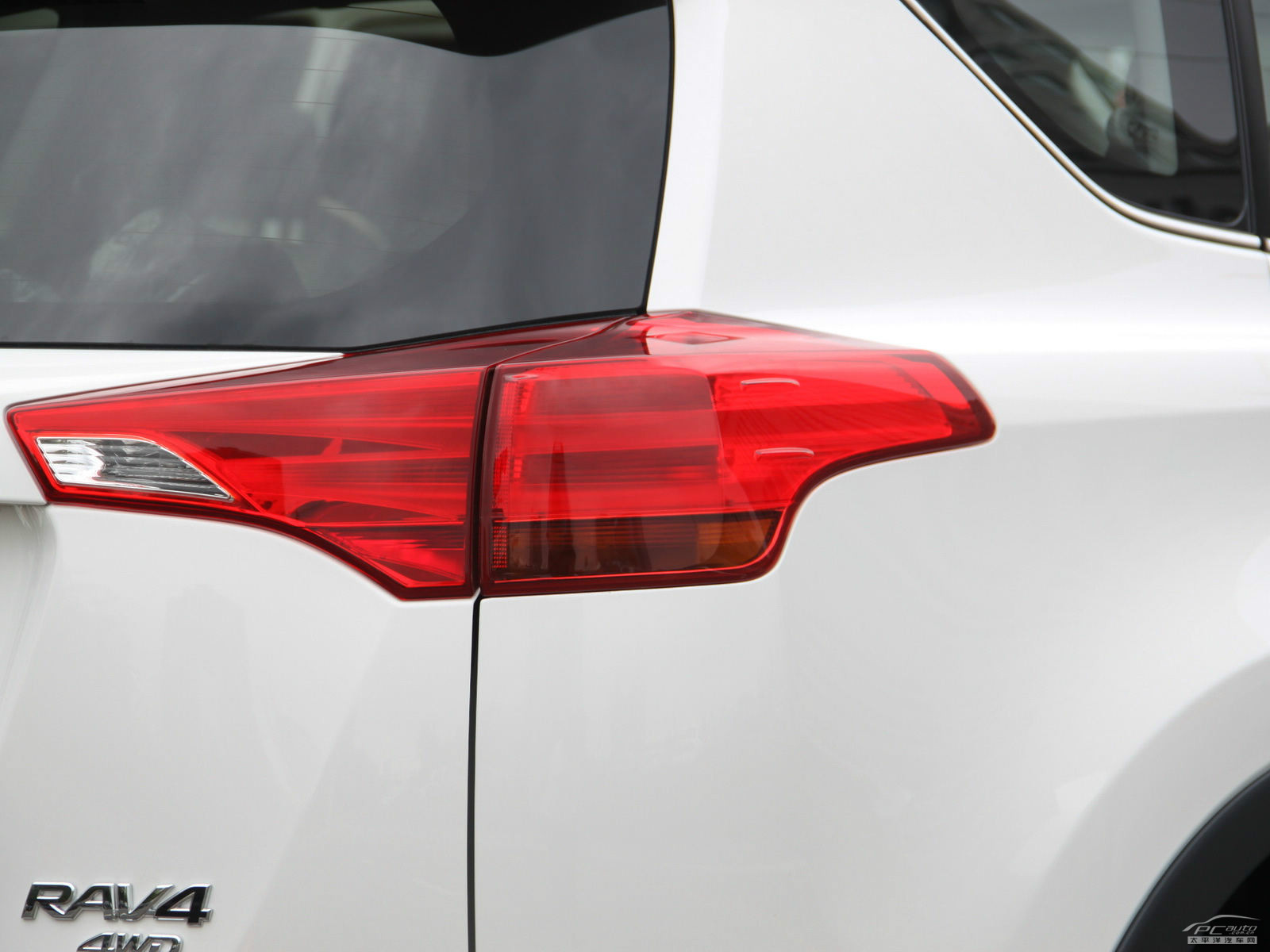RAV4榮放外觀高清大圖