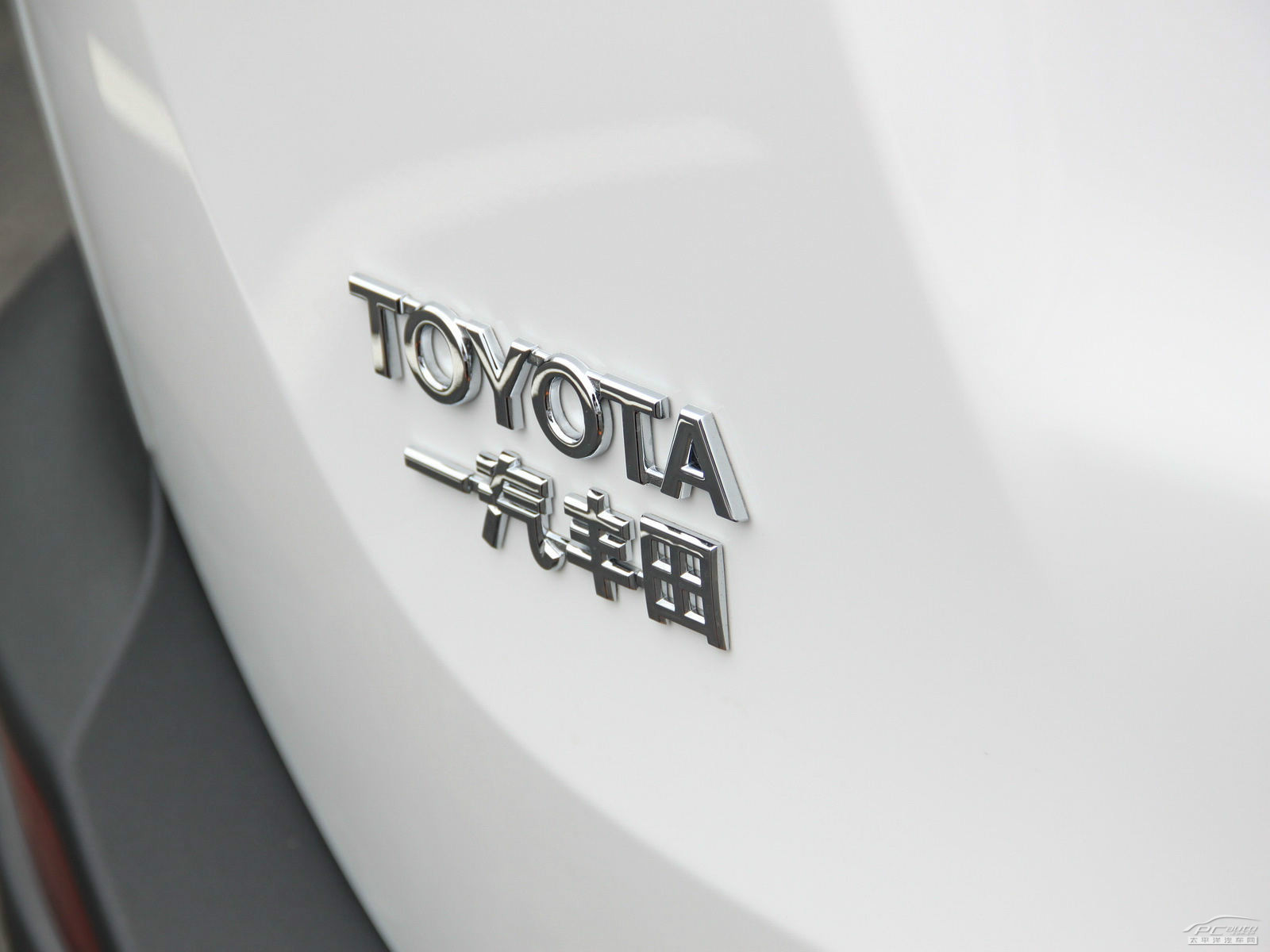 RAV4榮放外觀高清大圖