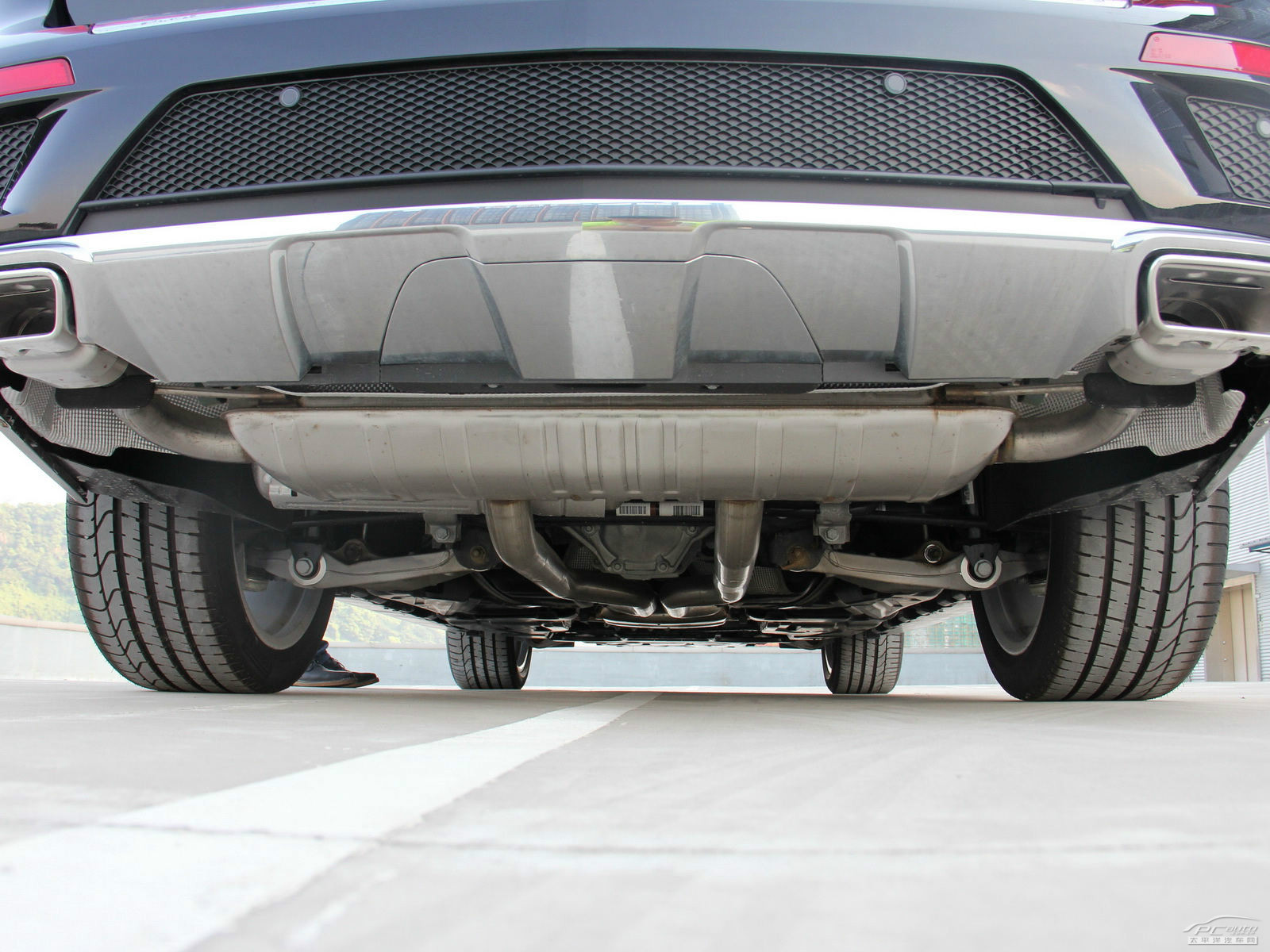 奔馳GL細(xì)節(jié)高清大圖