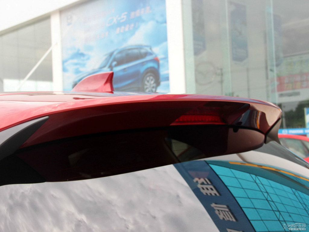 激情紅馬自達(dá)CX-5車尾外觀圖片