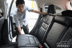 PCauto實(shí)拍對(duì)比新RAV4/CR-V 針尖對(duì)麥芒 PCauto實(shí)拍對(duì)比新RAV4/CR-V 針尖對(duì)麥芒
