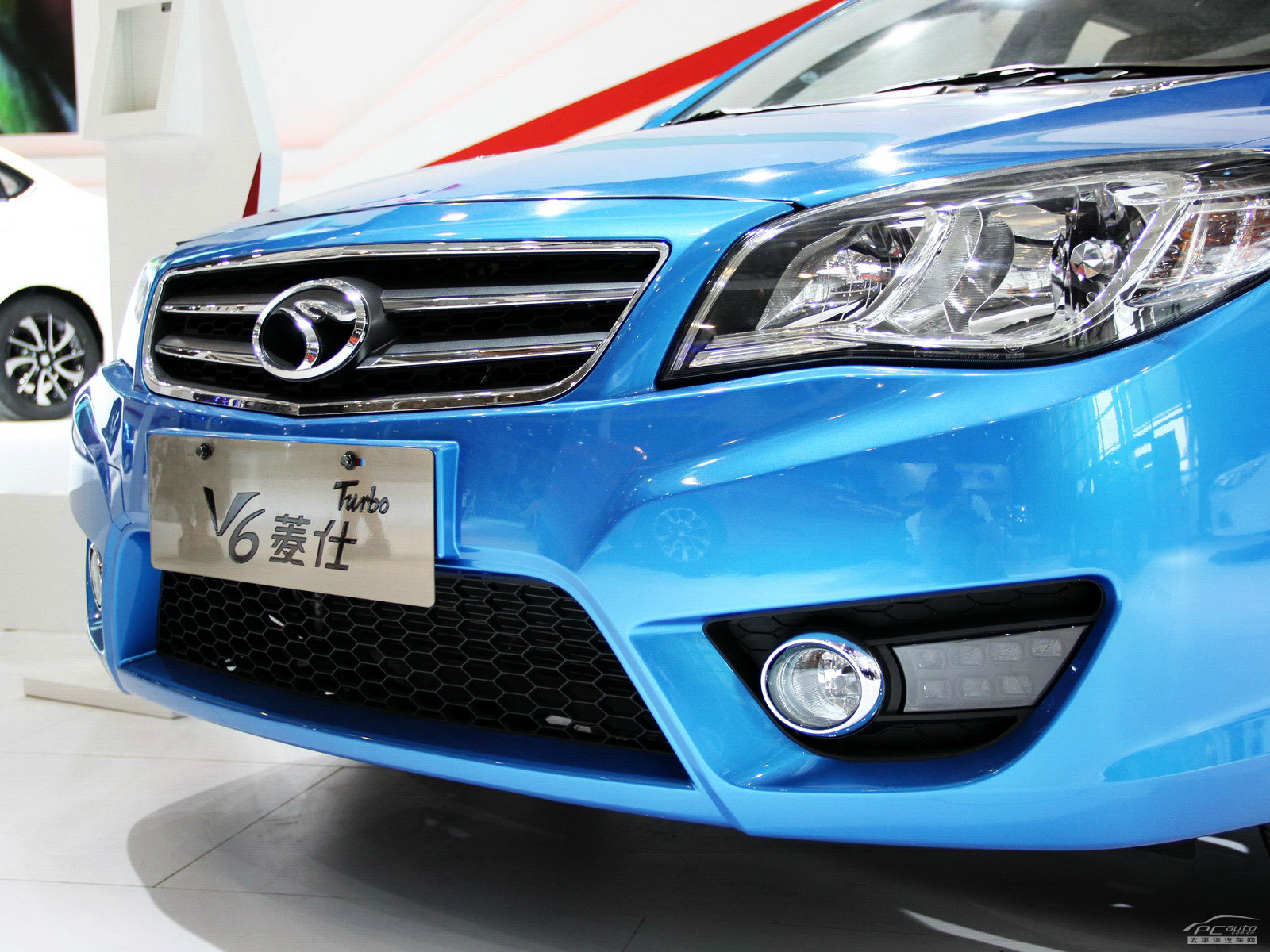 V6菱仕外觀高清大圖