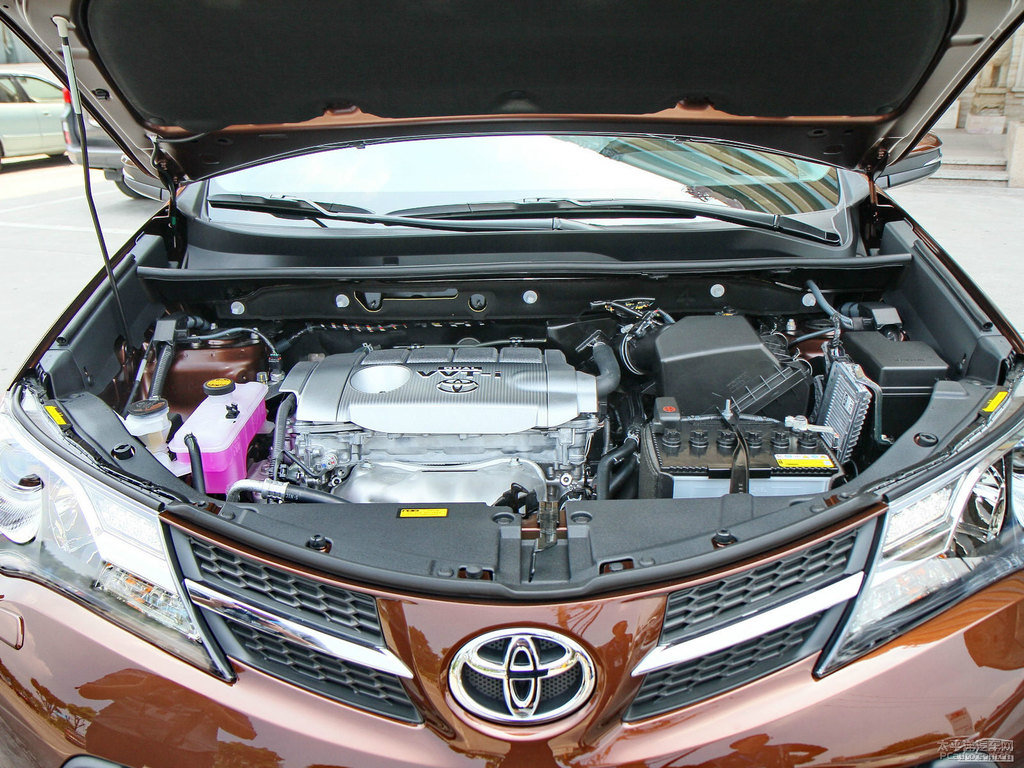 深棕云母色RAV4榮放發(fā)動(dòng)機(jī)其它細(xì)節(jié)圖片