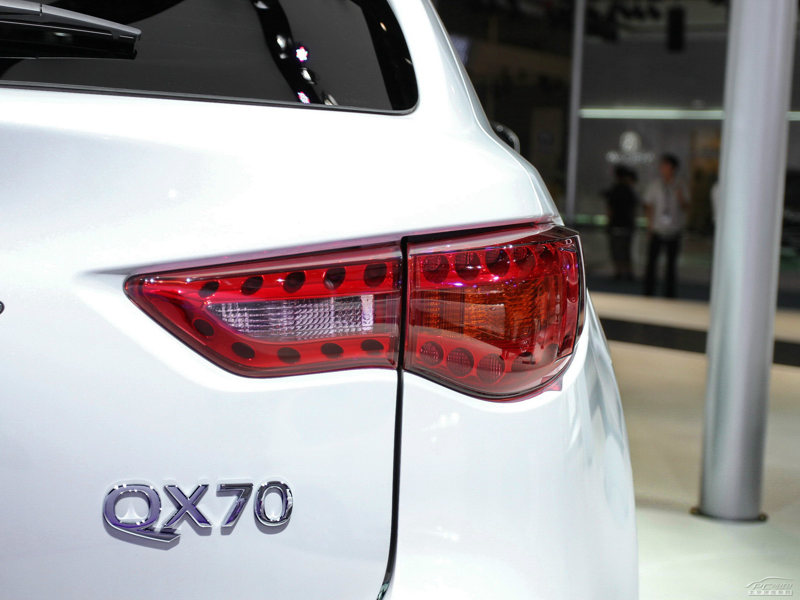 英菲尼迪QX70外觀高清大圖