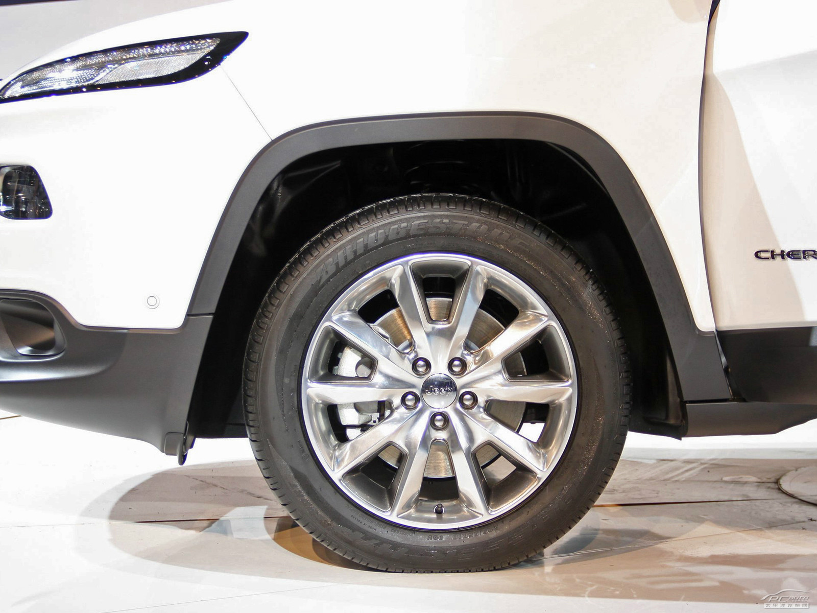 自由光(進(jìn)口)外觀高清大圖