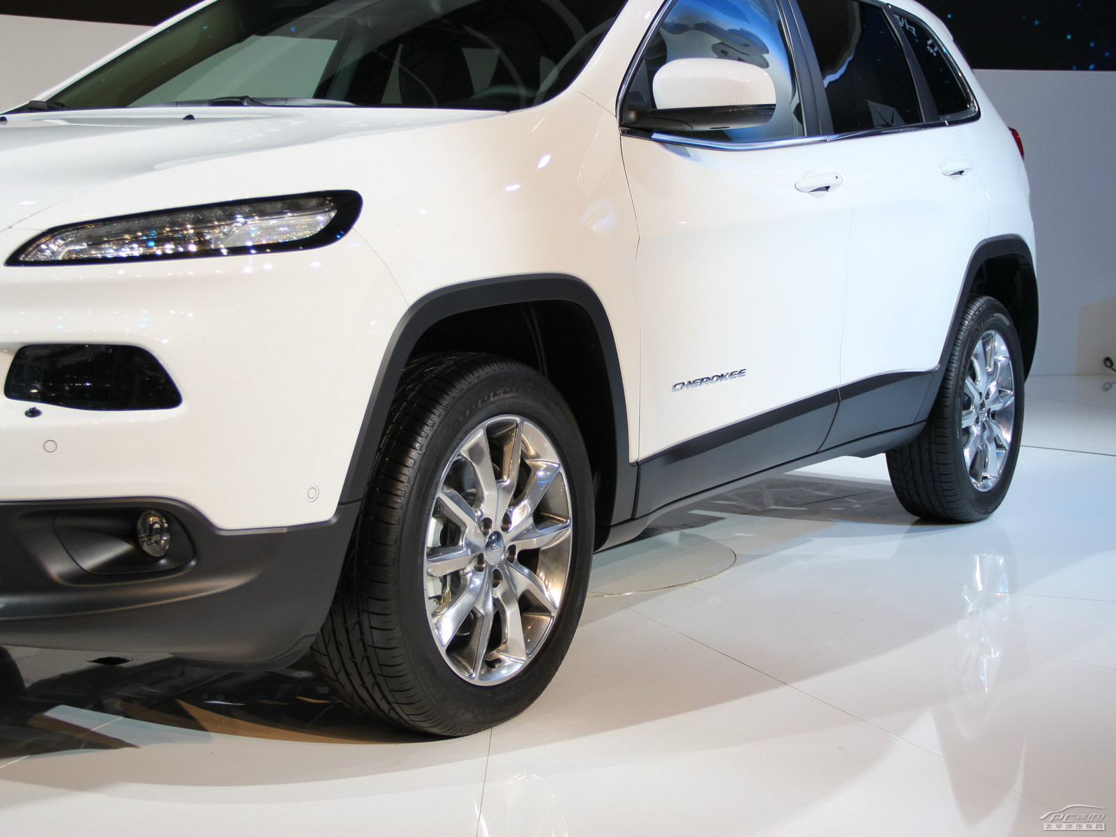 自由光(進(jìn)口)外觀高清大圖