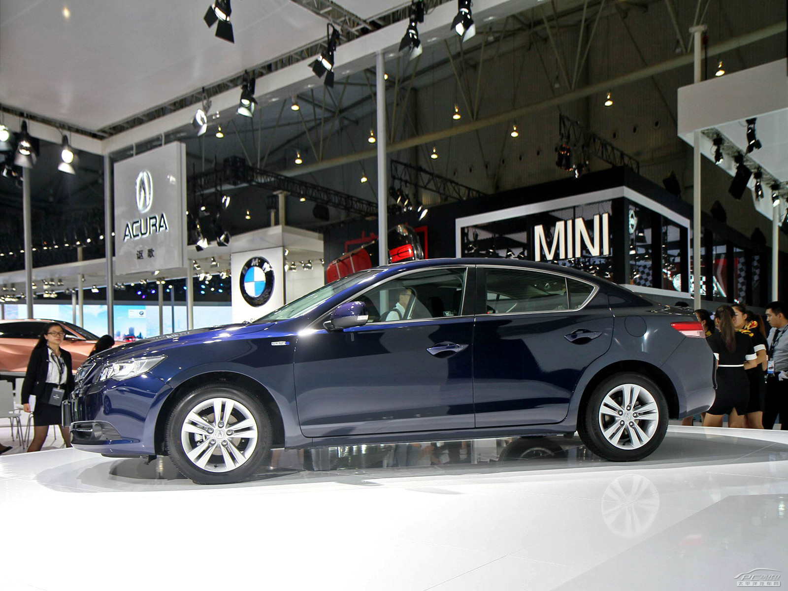 謳歌ILX外觀高清大圖