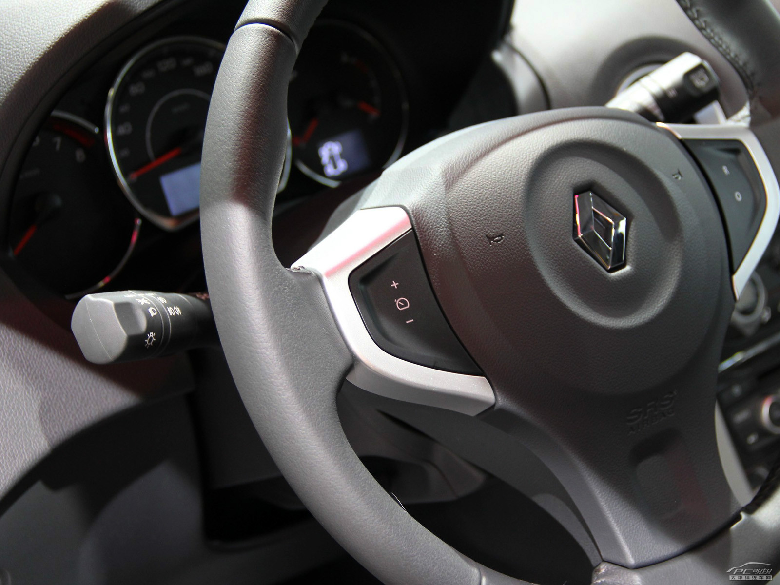 科雷傲(進口)內(nèi)飾高清大圖