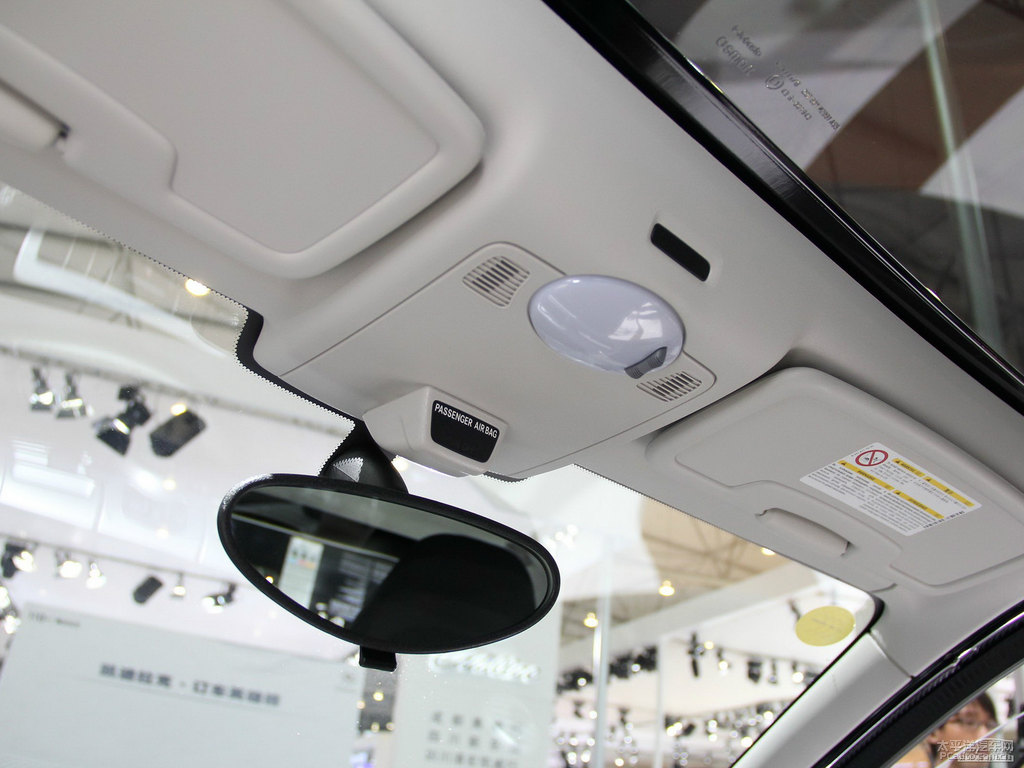ɿɫsmart fortwo܇(ni)DƬ