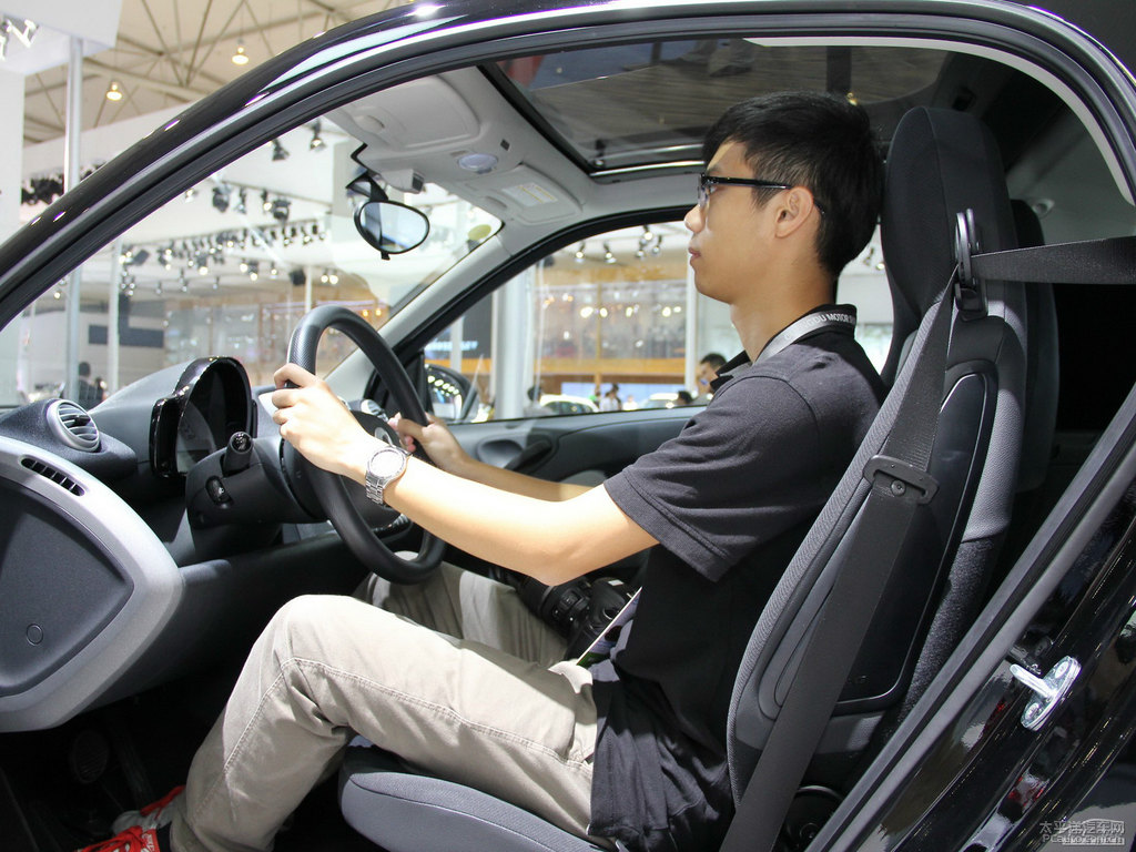 ɿɫsmart fortwo{˿ggDƬ