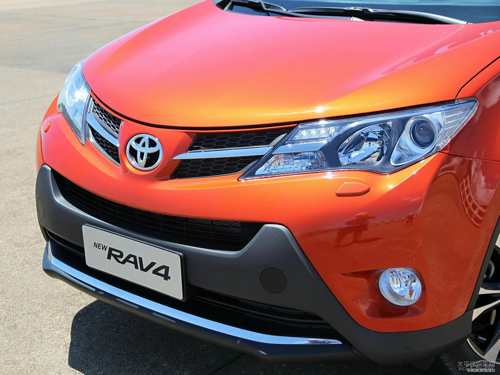 紅云母色RAV4榮放車頭外觀圖片