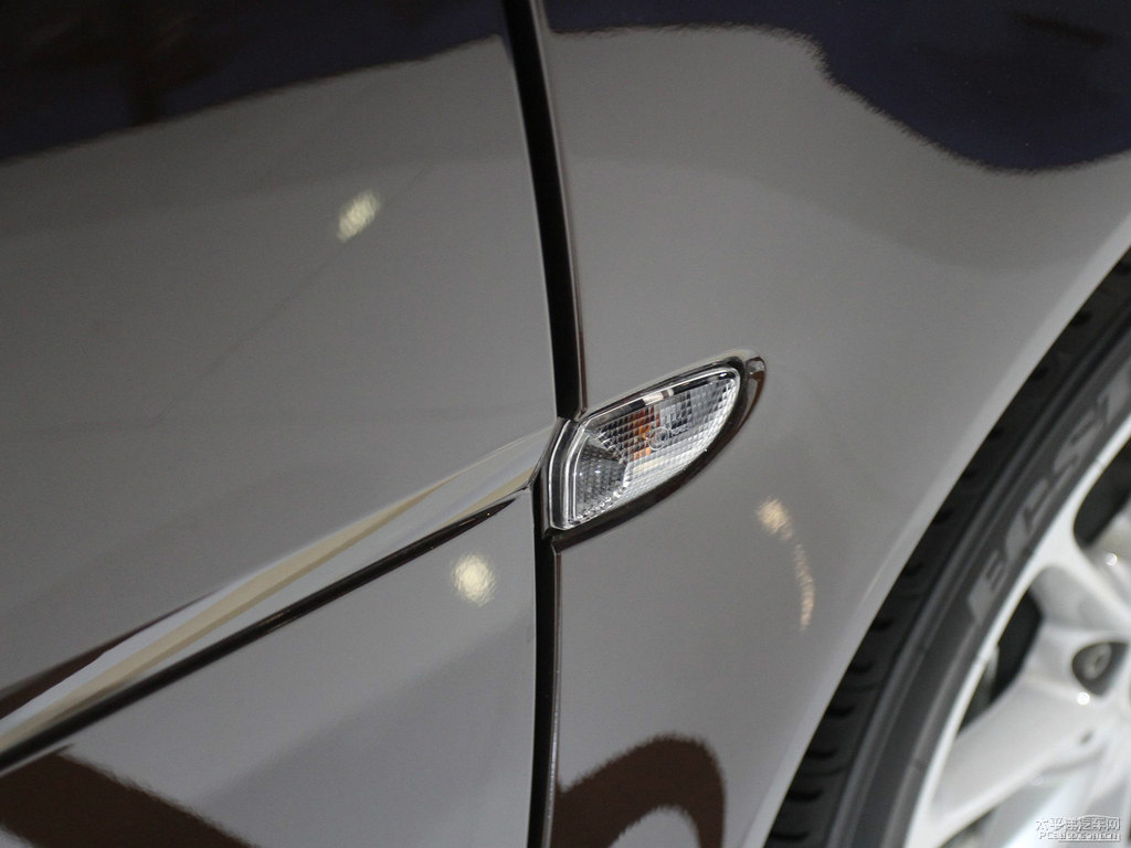 ɿɫsmart fortwo܇^DƬ