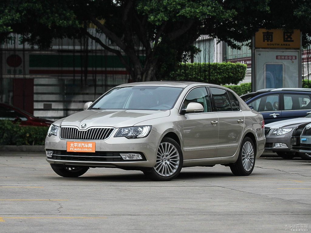 璀璨金速派整車外觀外觀圖片