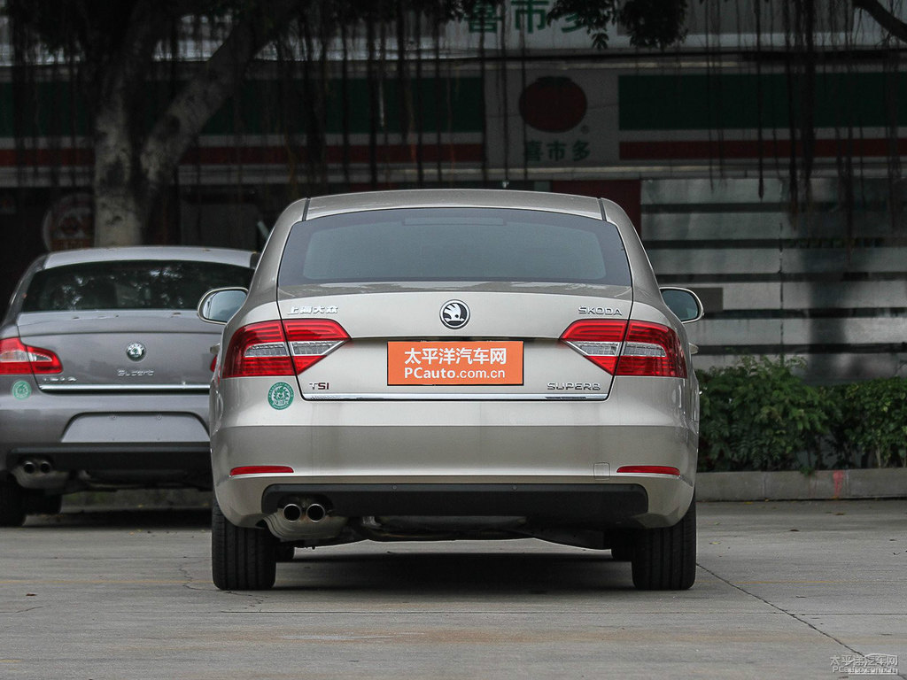 璀璨金速派整車外觀外觀圖片
