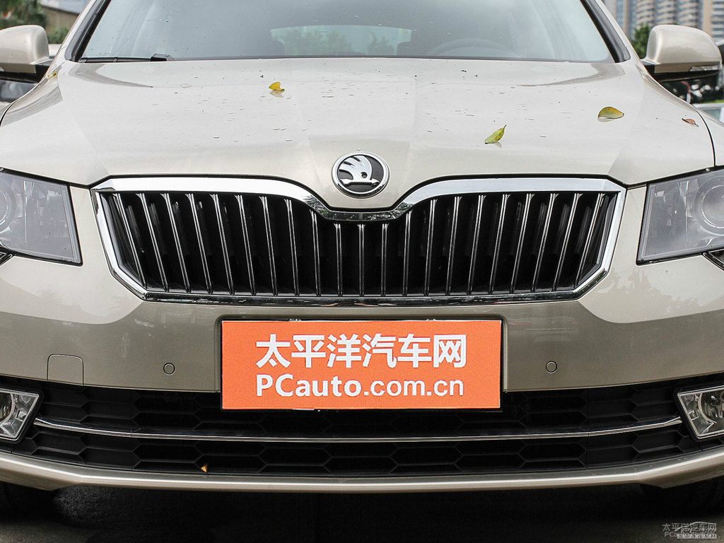 璀璨金速派車頭外觀圖片