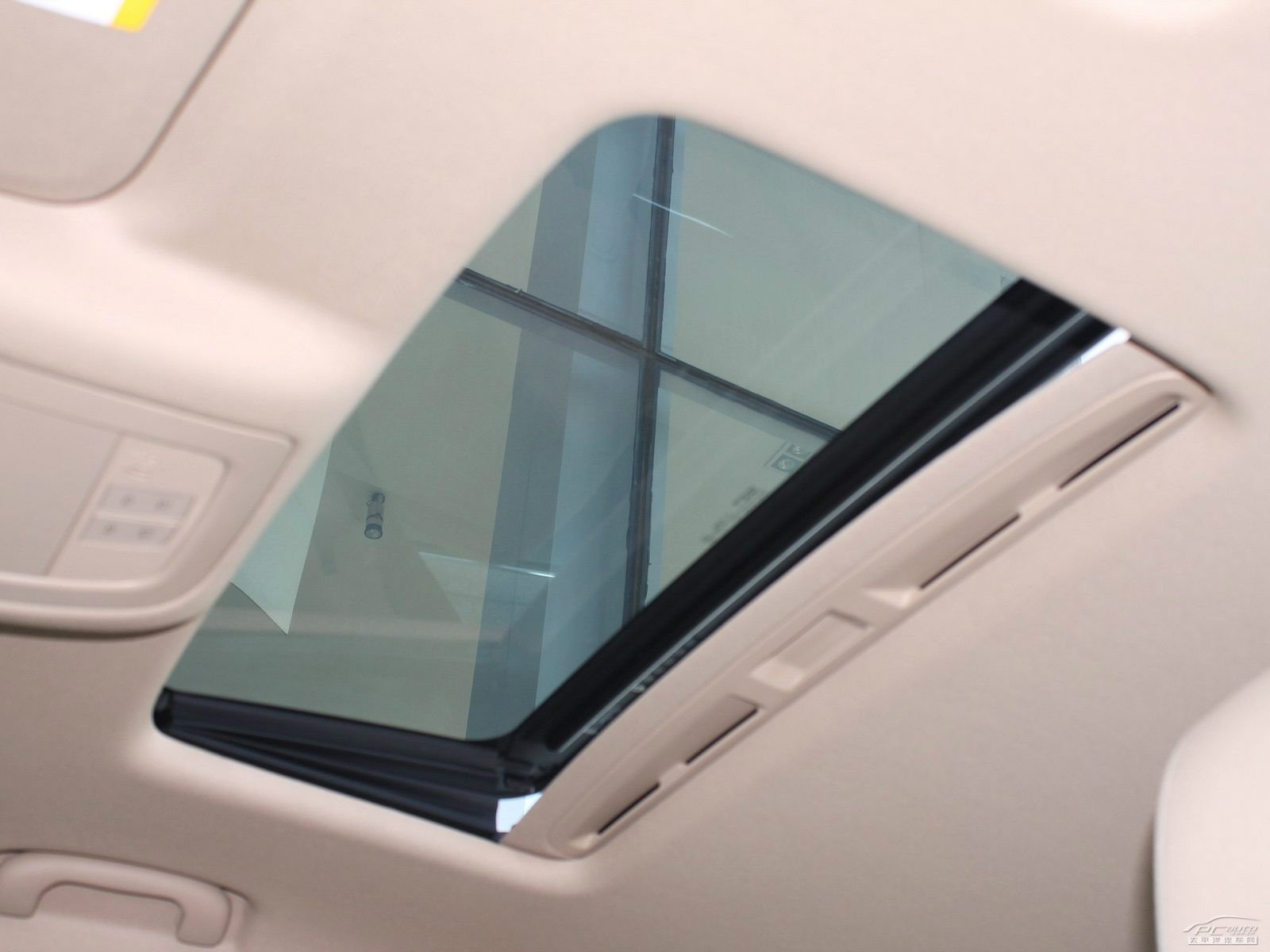 榮威950內(nèi)飾高清大圖