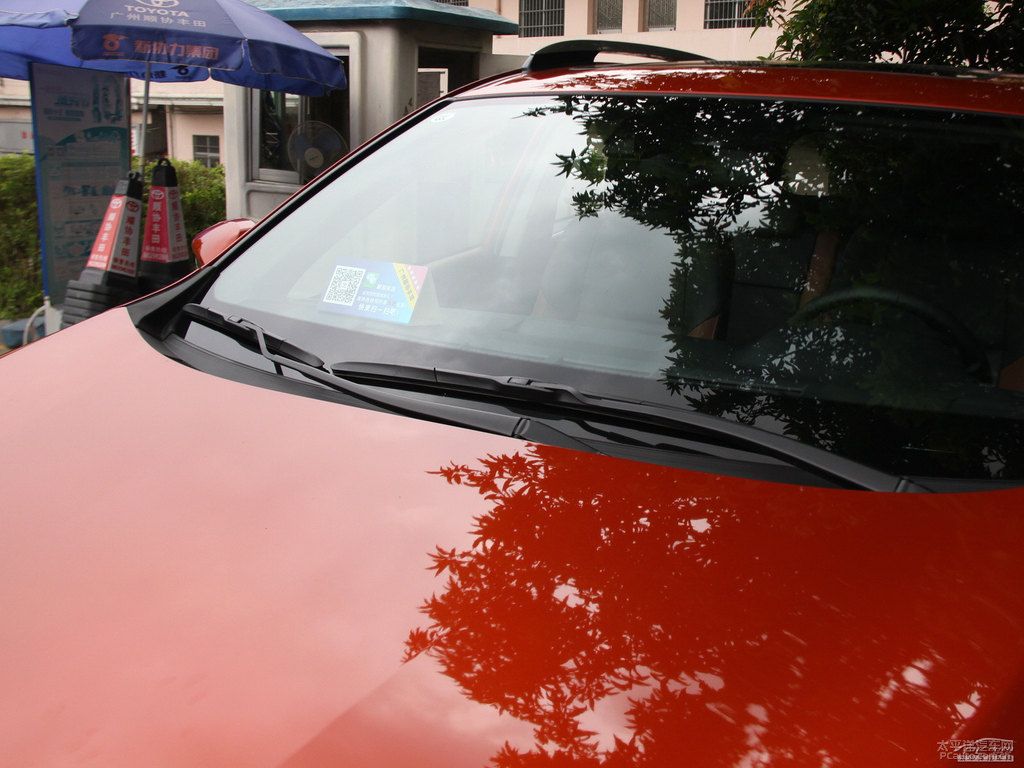 橙色RAV4榮放車身外觀圖片